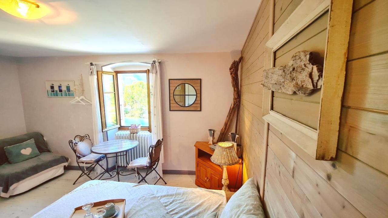 Le Doux Nid Bed and Breakfast Chanaz Exteriör bild