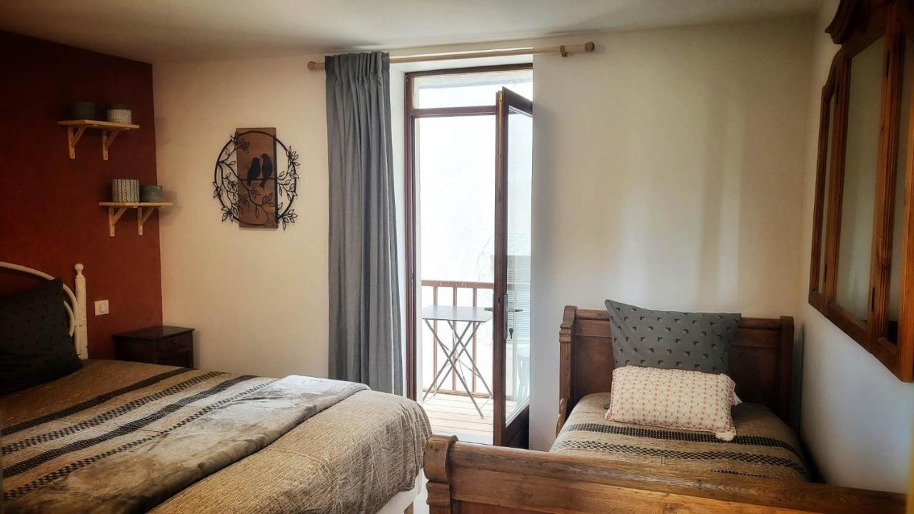 Le Doux Nid Bed and Breakfast Chanaz Exteriör bild