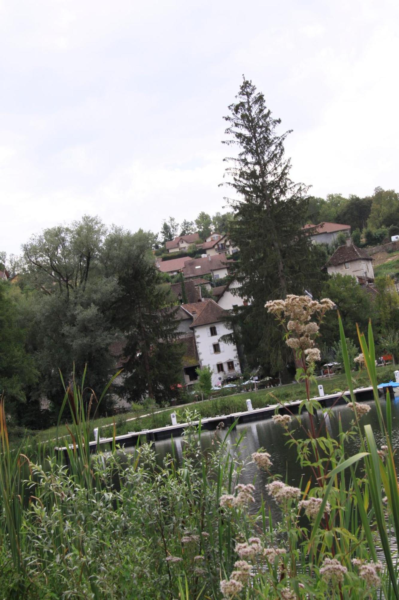 Le Doux Nid Bed and Breakfast Chanaz Exteriör bild